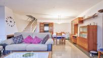 Living room of Single-family semi-detached for sale in Rubí  with Air Conditioner, Heating and Terrace