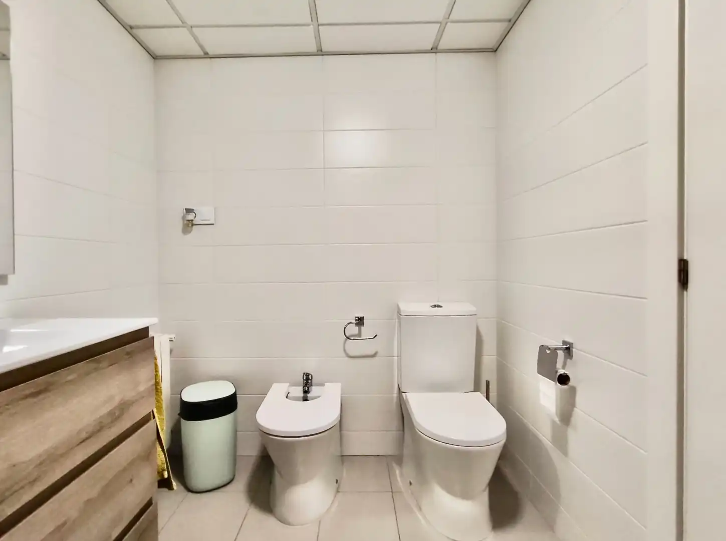 Bathroom of Flat for sale in Salou  with Air Conditioner, Heating and Parquet flooring