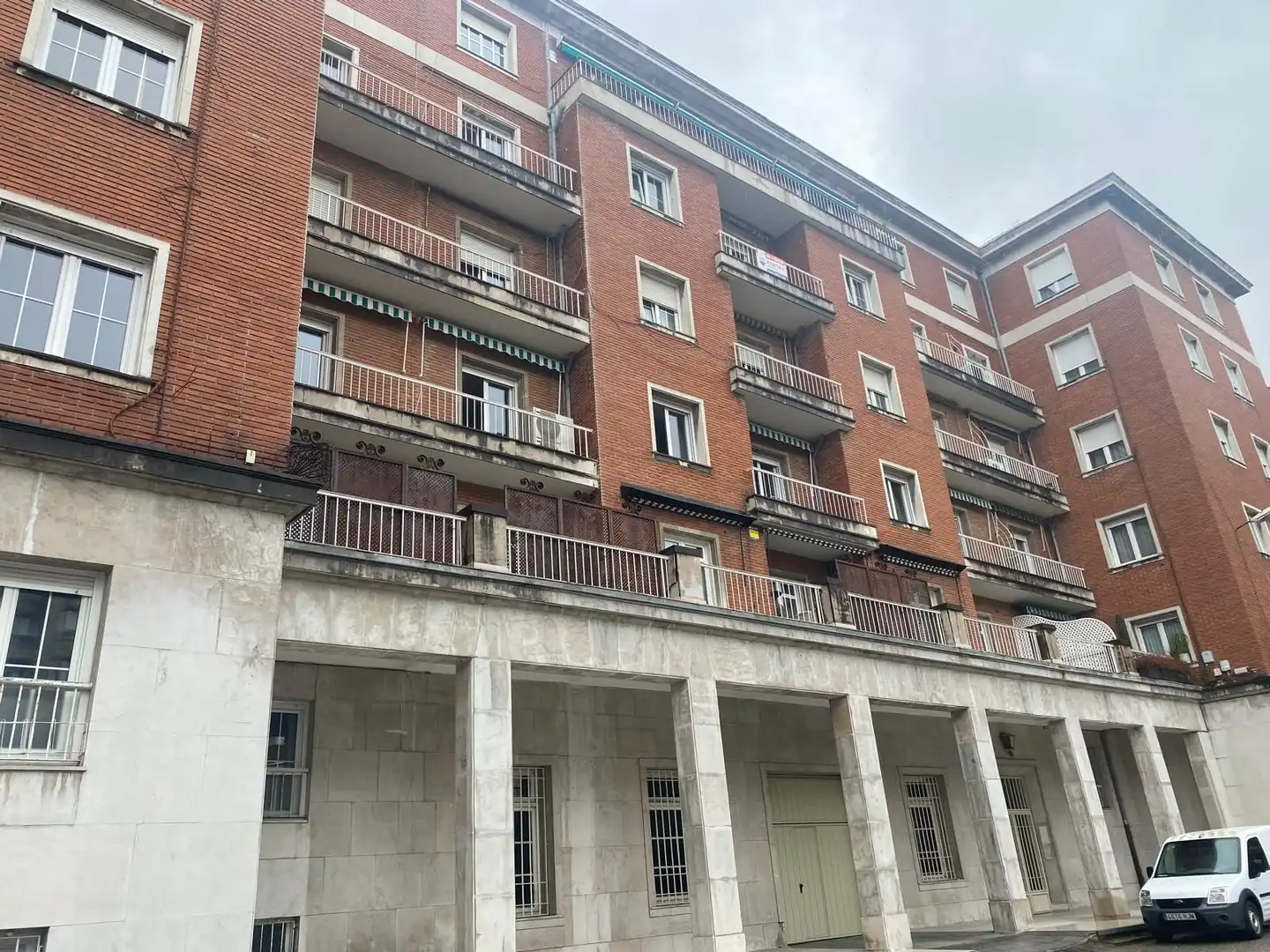 Vista exterior de Piso en venta en Torrelavega  con Amueblado