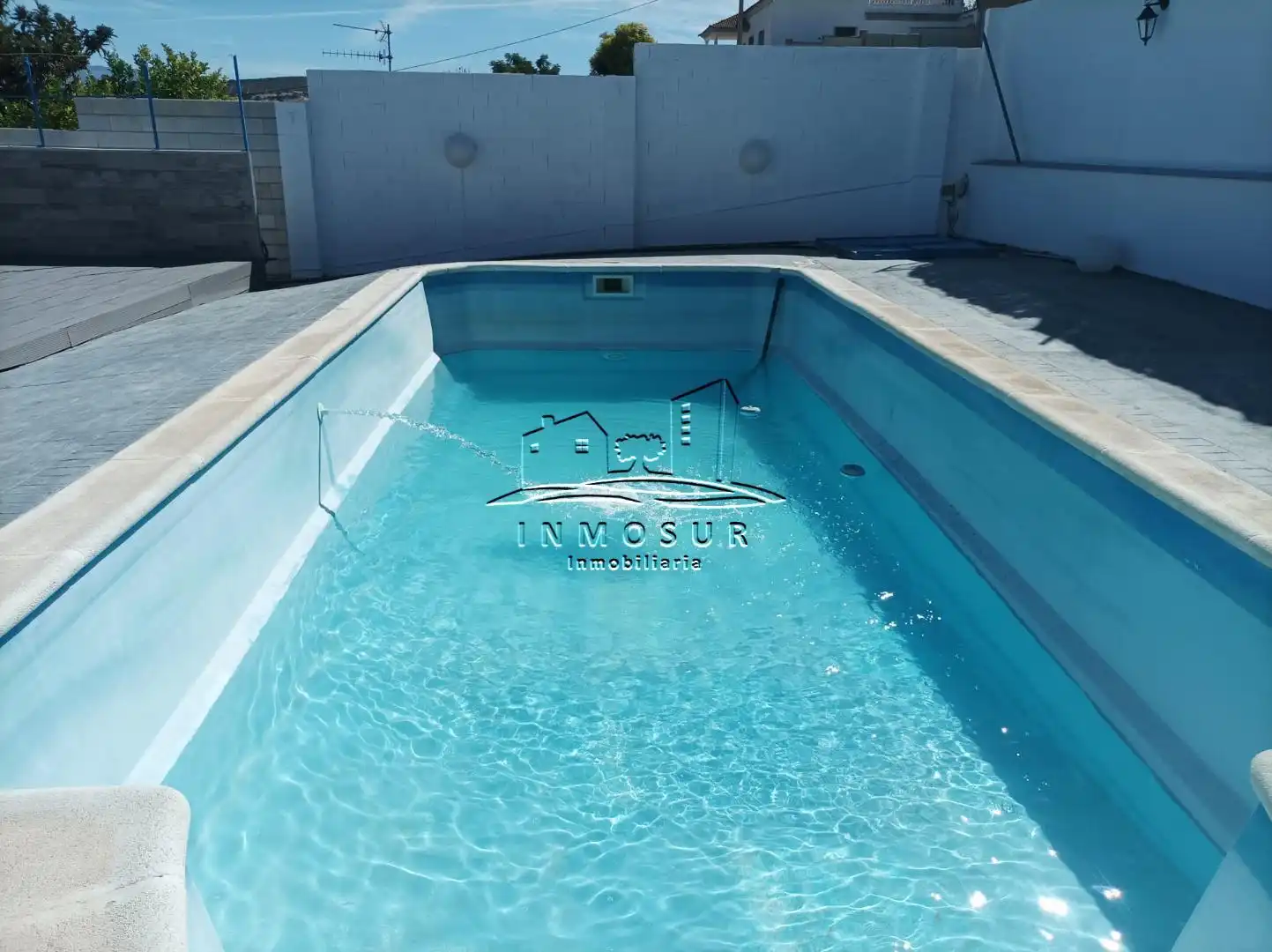 Piscina de Casa o xalet en venda en Lucena amb Piscina i Moblat