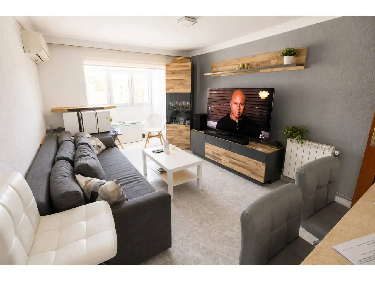 Living room of Flat for sale in Leganés  with Air Conditioner and Heating