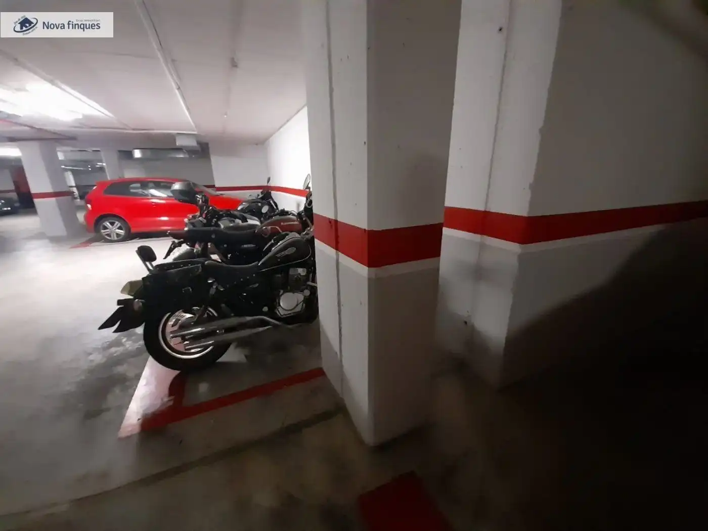 Aparcamiento en venta en Poble, imagen 2