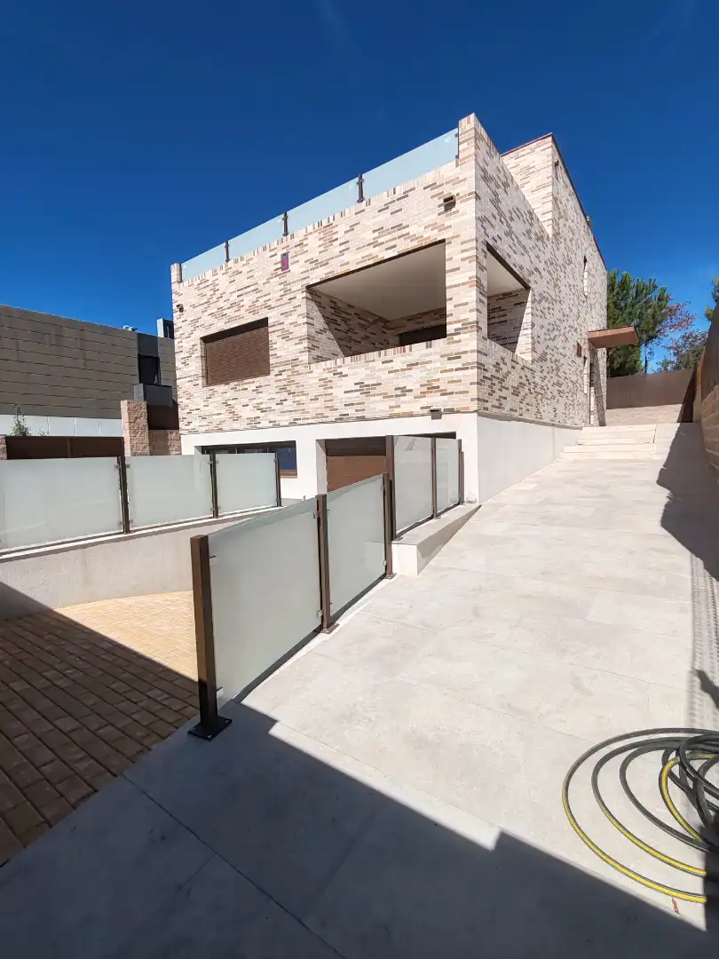 Maison avec jardin à vendre à Calle Pablo Neruda 32, imagen 2