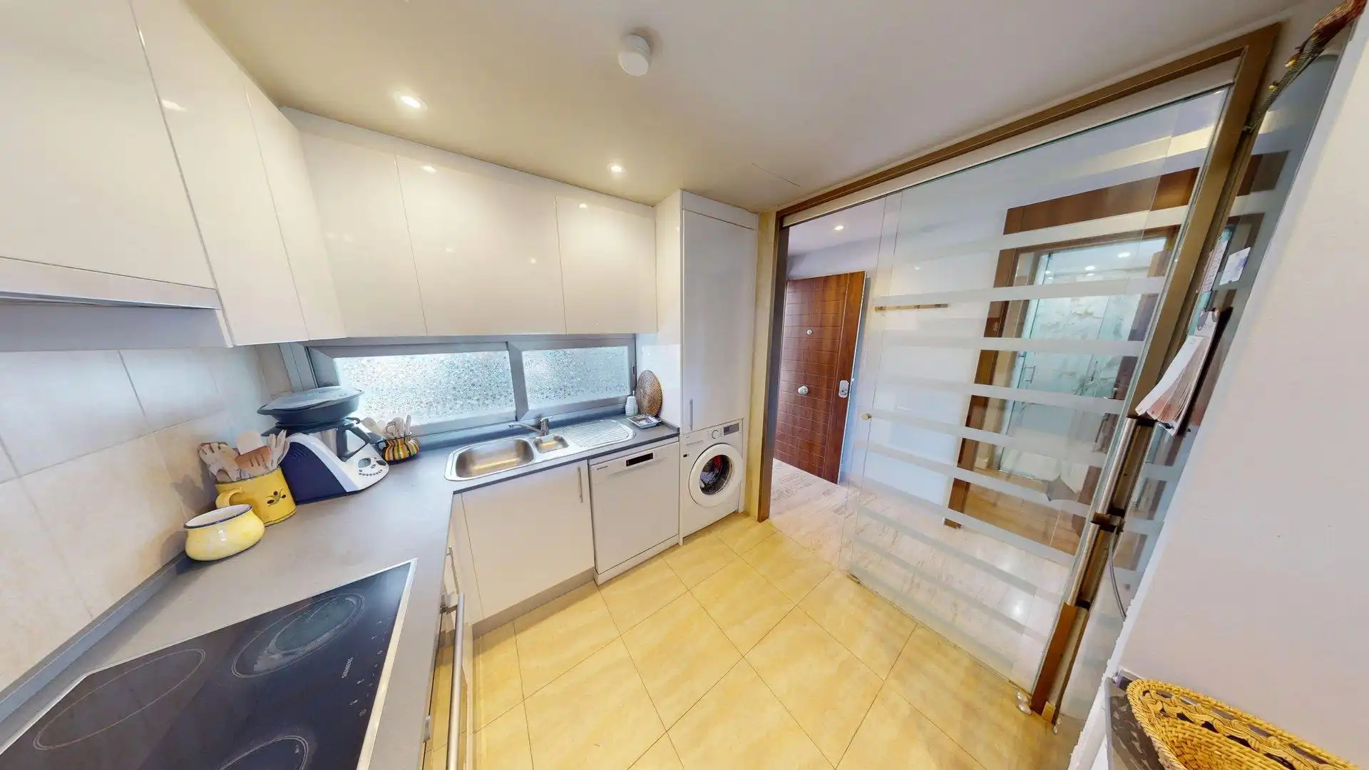Küche von Wohnung zum Verkauf in Mijas mit Klimaanlage, Heizung und Privatgarten