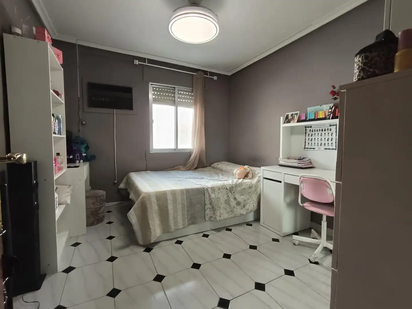 Schlafzimmer von Wohnung zum Verkauf in Córdoba mit Klimaanlage und Terrasse