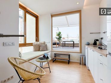 Wohnung mit Balkon zur Miete in Gràcia