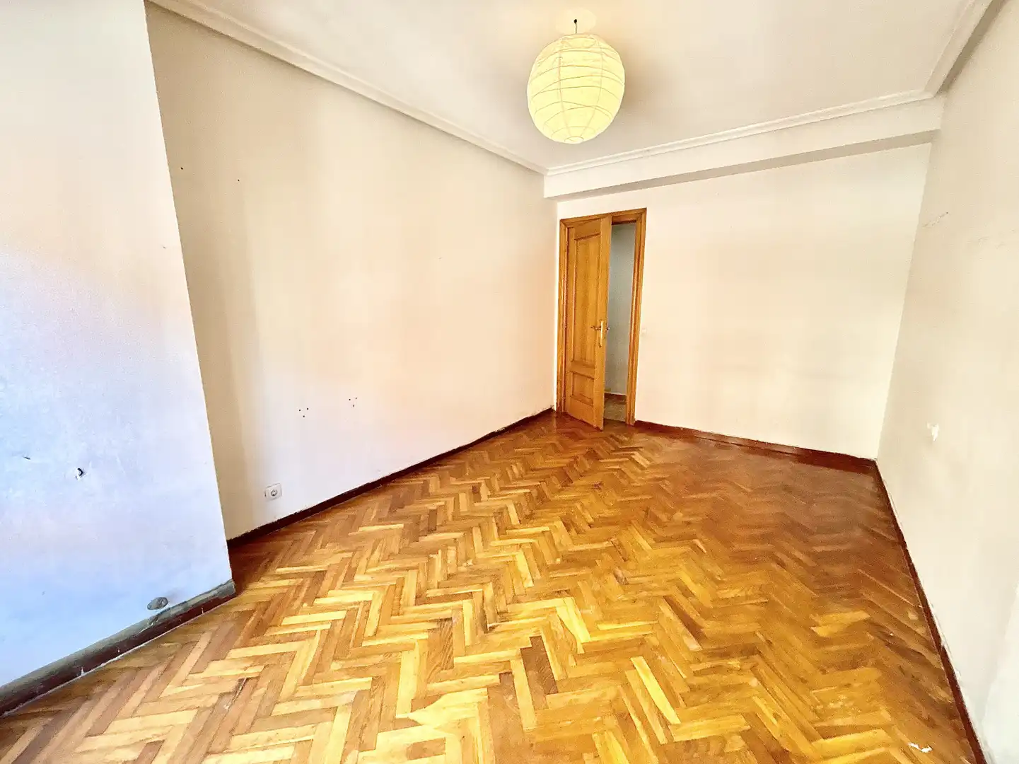 Bedroom of Flat for sale in Oviedo   with Heating, Parquet flooring and Terrace