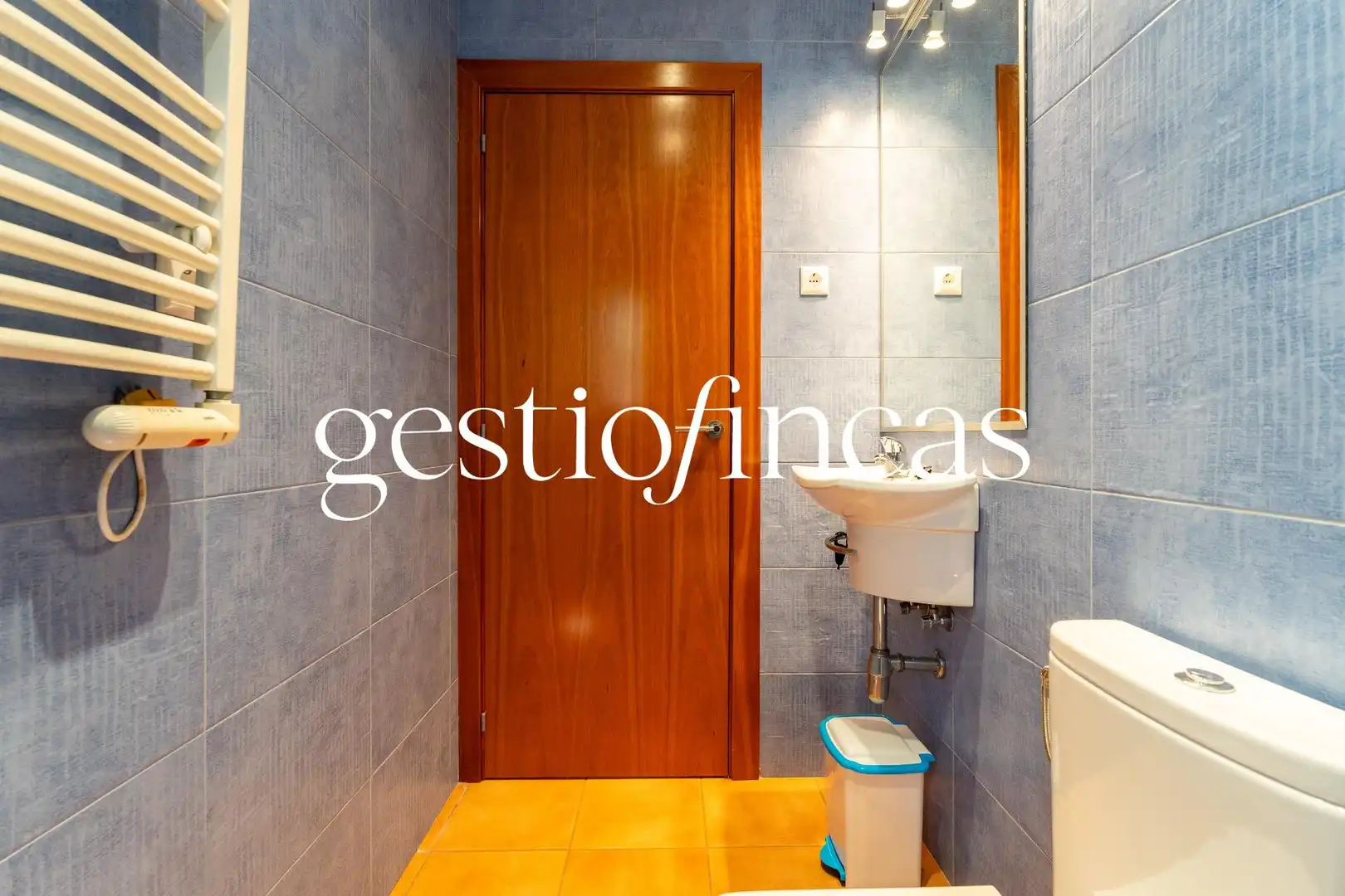 Bathroom of Houses for sale in Pratdip  with Air Conditioner, Heating and Private garden