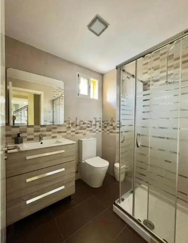 Badezimmer von Haus oder Chalet zur Miete in Mutxamel mit Klimaanlage, Heizung und Privatgarten
