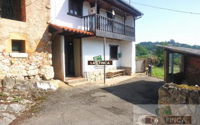 Vista exterior de Casa o xalet en venda en Oviedo  amb Terrassa