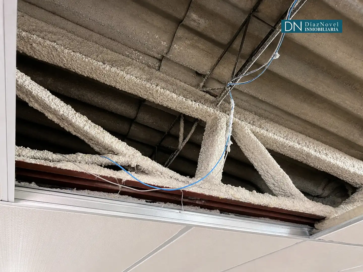 Nave industrial de alquiler en Málaga con Alarma