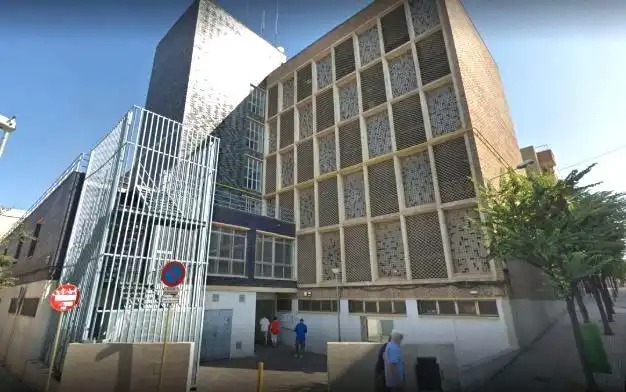 Vista exterior de Piso en venta en L'Hospitalet de Llobregat con Aire acondicionado, Amueblado y Alarma