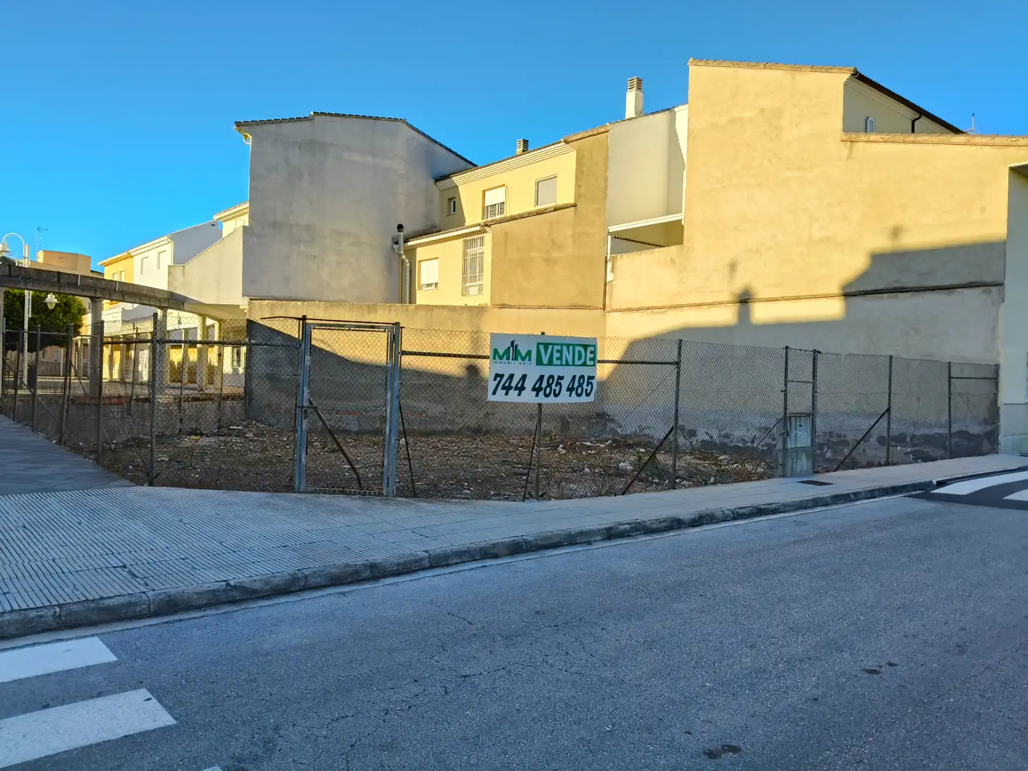 Wohnbaugrundstück zum Verkauf in Carrer Joan Fuster 20, imagen 2