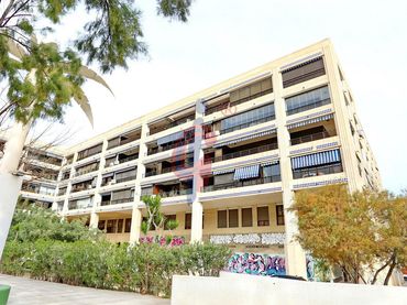 Apartament amb balcó en venda a Calle Puerta de Riad 1