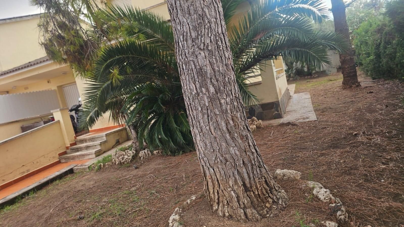 Casa adosada en venda a La Pobla de Montornès