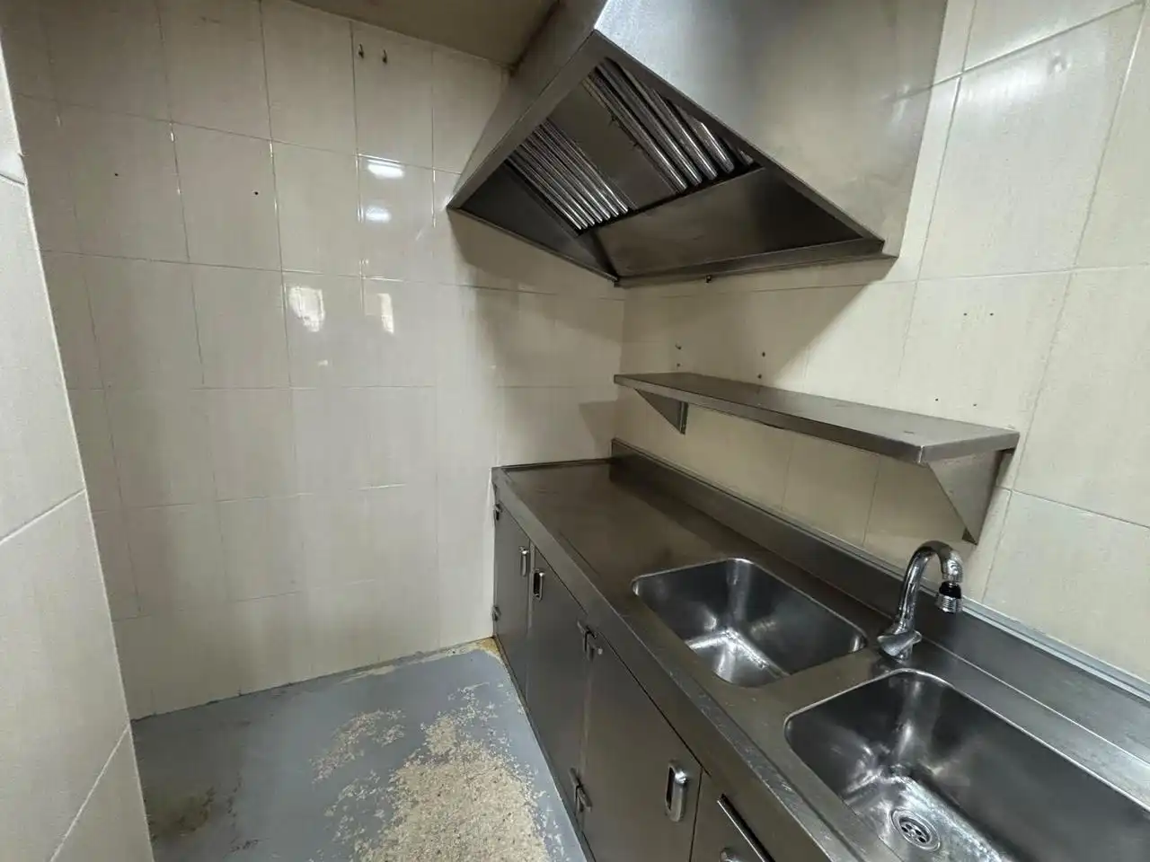 Kitchen of Commercial properties for sale in Granada  with Air Conditioner