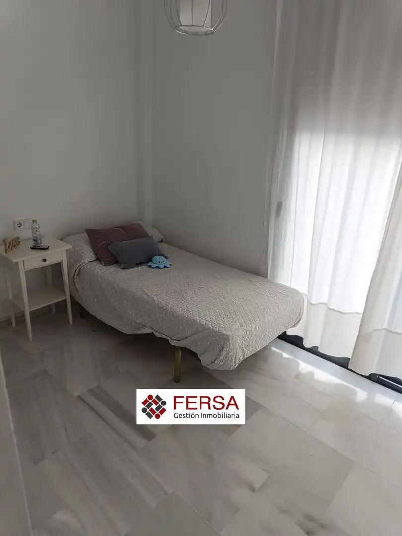 Schlafzimmer von Wohnung zur Miete in El Puerto de Santa María mit Klimaanlage, Heizung und Privatgarten