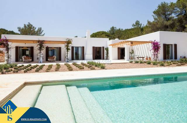 Casa-chalet en Venta en Santa Eulària