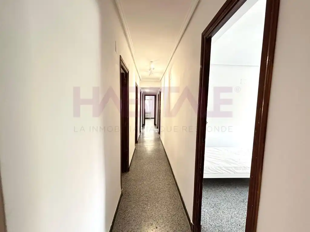 Flat for rent in Valencia  with Furnished