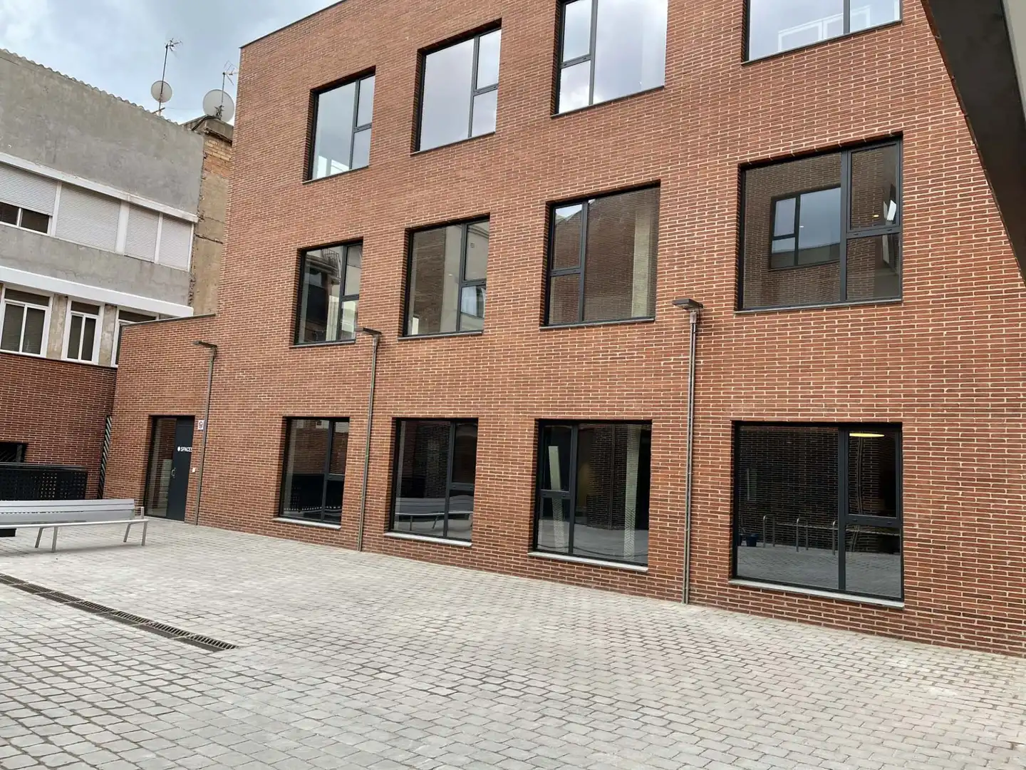 Mixed residential with lift to rent in Sant Martí, imagen 25