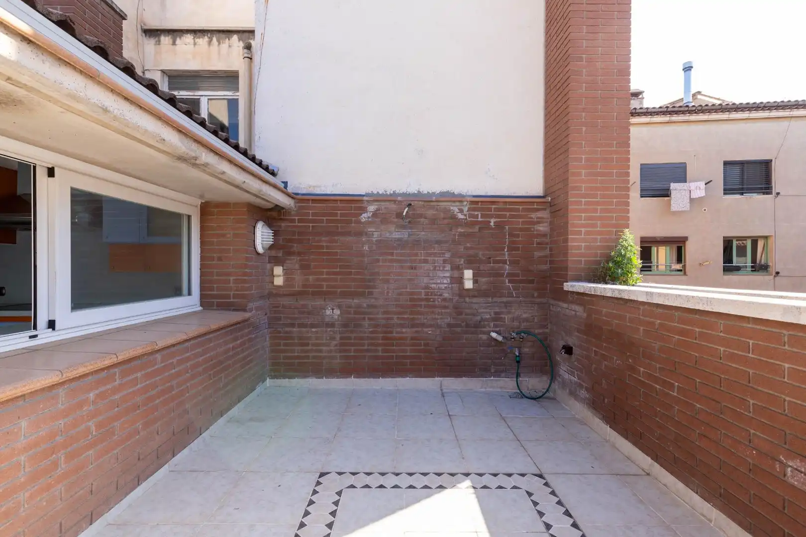 Terrasse von Dachboden zum Verkauf in Manresa mit Klimaanlage, Terrasse und Abstellraum