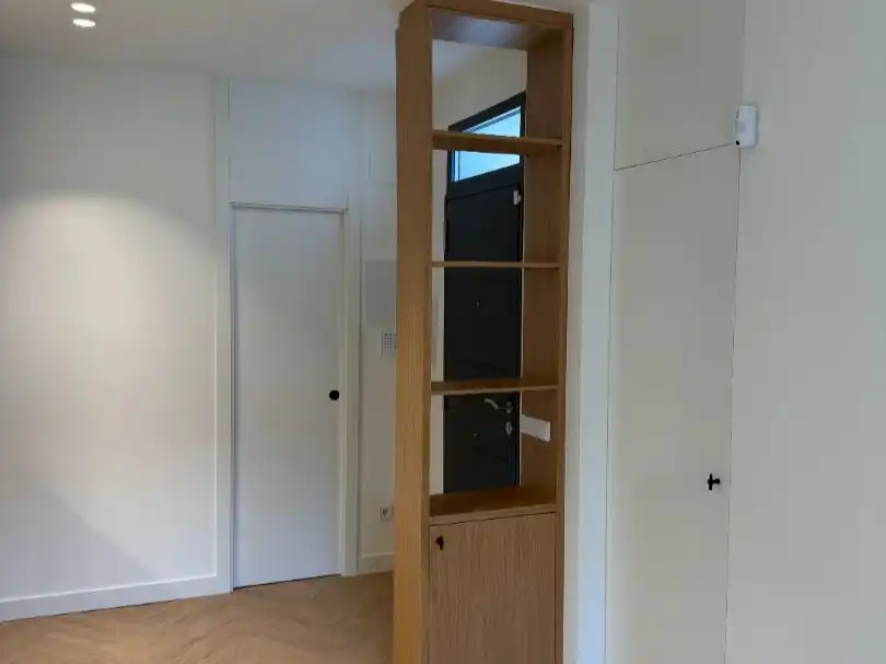 Wohnung zum Verkauf in  Madrid Capital mit Klimaanlage und Balkon