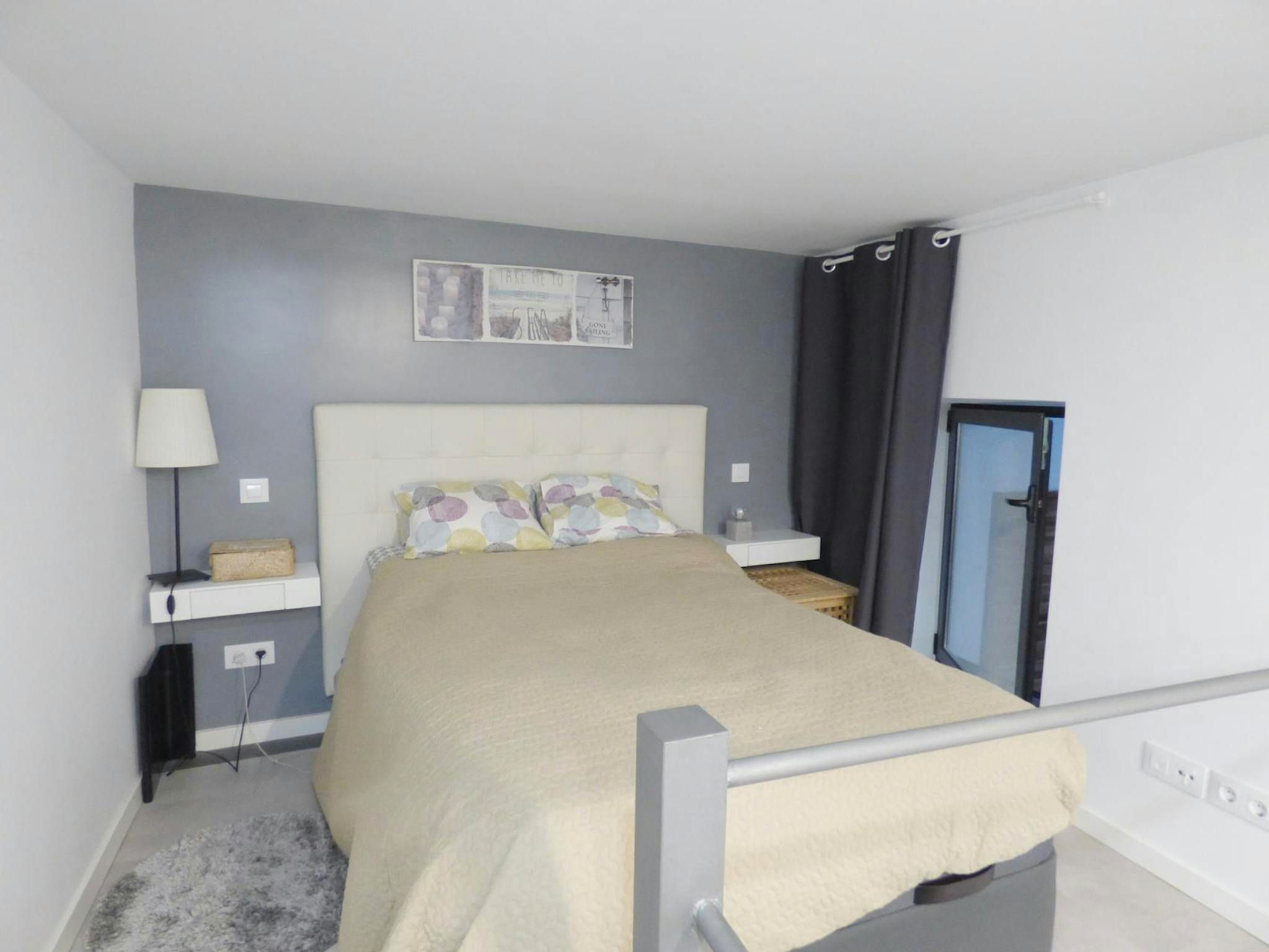 Habitación de Piso de alquiler en  Madrid Capital con Aire acondicionado, Calefacción y Amueblado