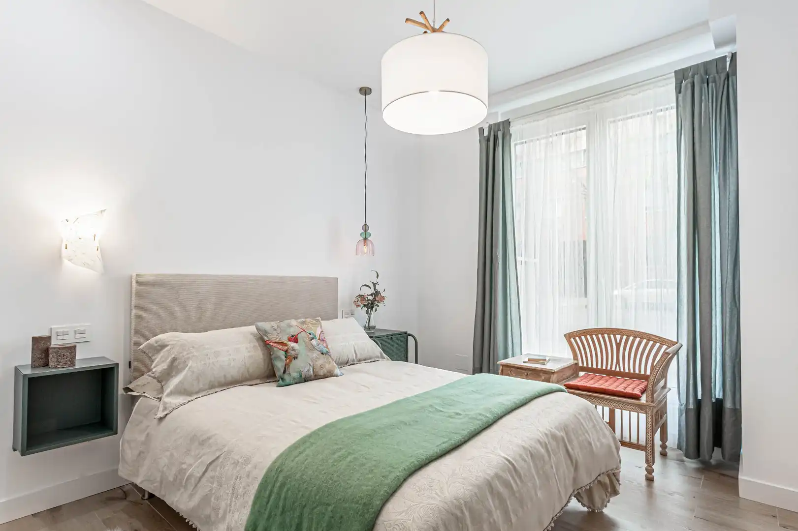 Bedroom of Flat for rent in Madrid  with Air Conditioner, Heating and Parquet flooring