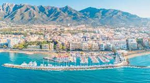 Foto 3 de Piso en venta en Divina Pastora, Marbella