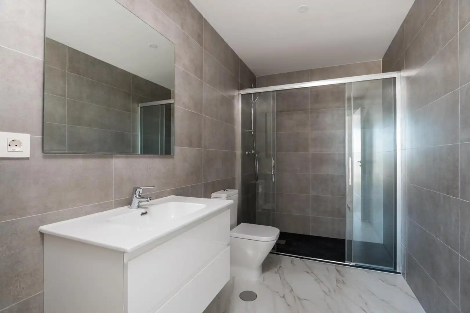 Apartment with pool for sale in 22 Calle Miguel Delibes #PLANTA 4, imagen 11
