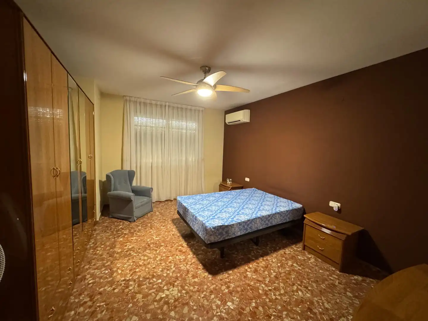 Habitación de Casa o chalet de alquiler en Churriana de la Vega con Terraza y Amueblado