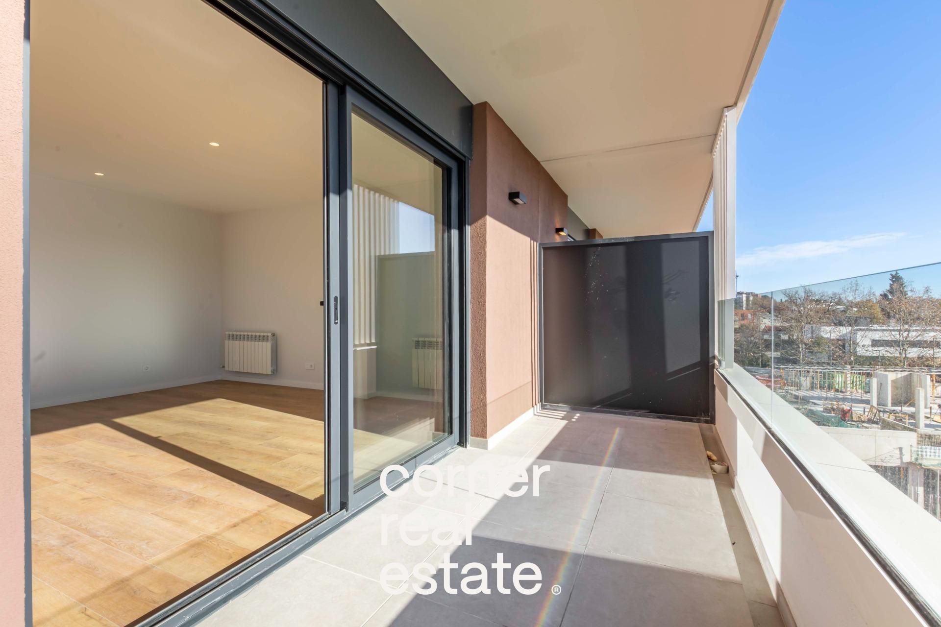 Terrace of Flat for sale in Sant Cugat del Vallès  with Air Conditioner, Parquet flooring and Terrace