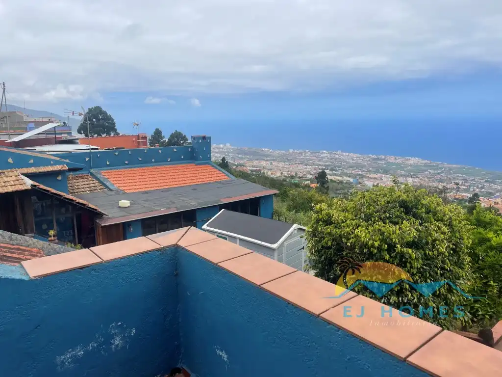 Exterior view of Country homes for sale in La Orotava