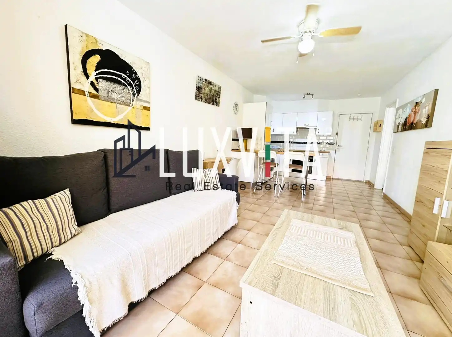 Vista exterior de Apartament en venda en Arona amb Jardí privat, Terrassa i Moblat