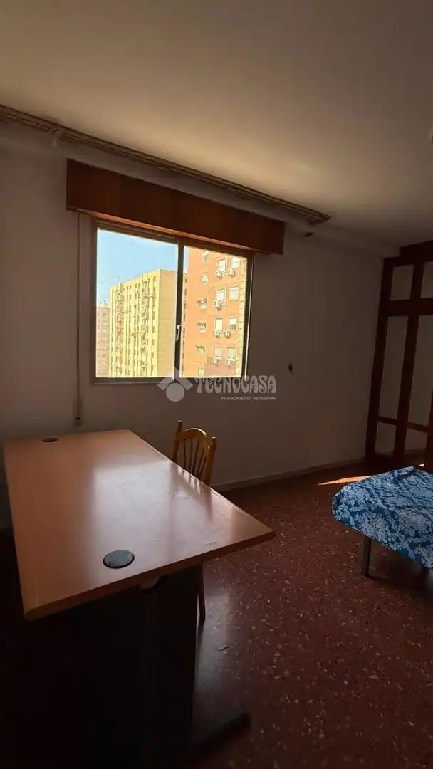 Schlafzimmer von Wohnung zur Miete in Almería mit Möbliert