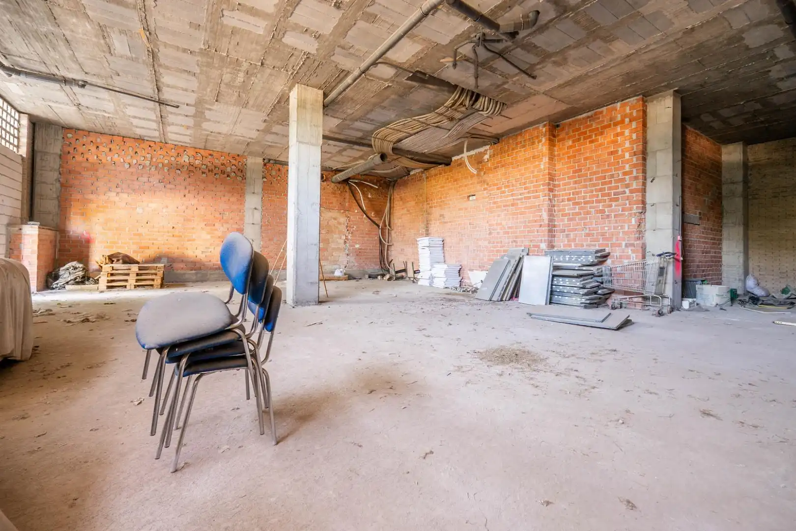 Local comercial en venta en Catedrática Asunción Linares, imagen 8
