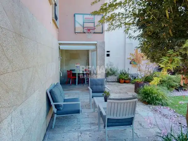 Terraza de Casa adosada en venta en Vigo  con Calefacción, Jardín privado y Terraza