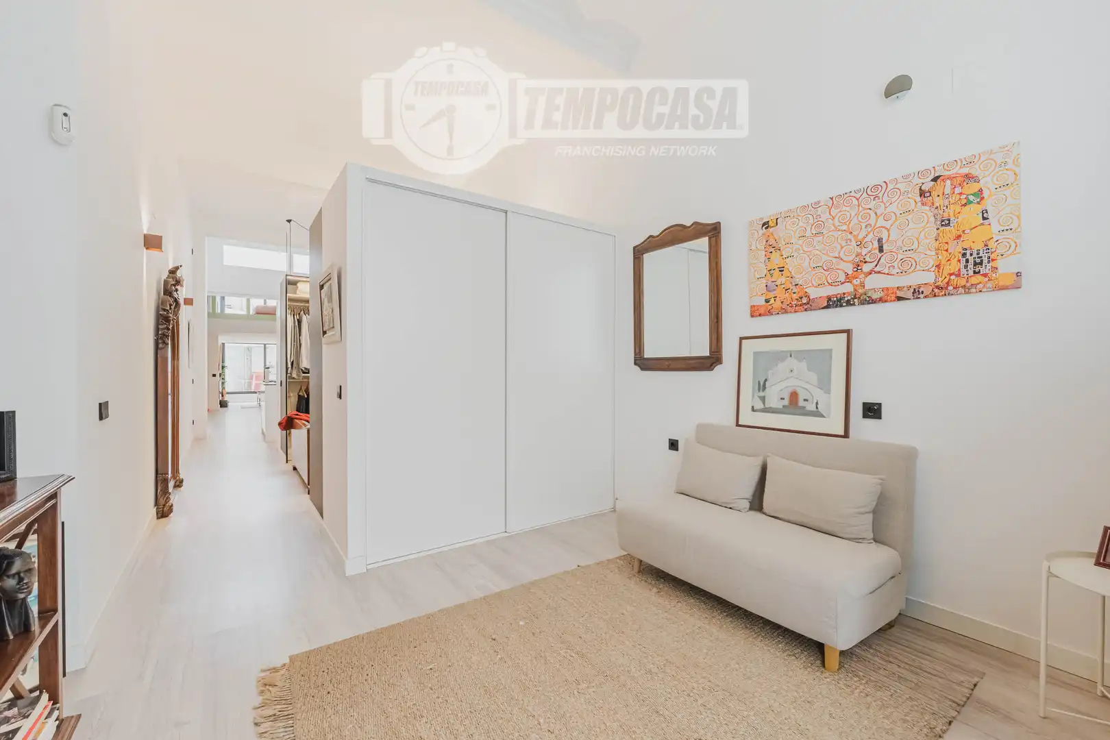 Flat for sale in Barcelona  with Air Conditioner, Heating and Balcony