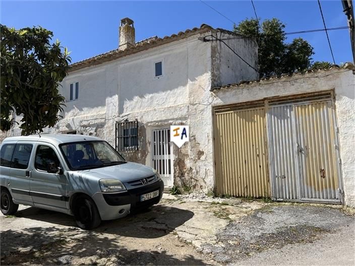 Vista exterior de Finca rústica en venda en Alcalá la Real amb Piscina