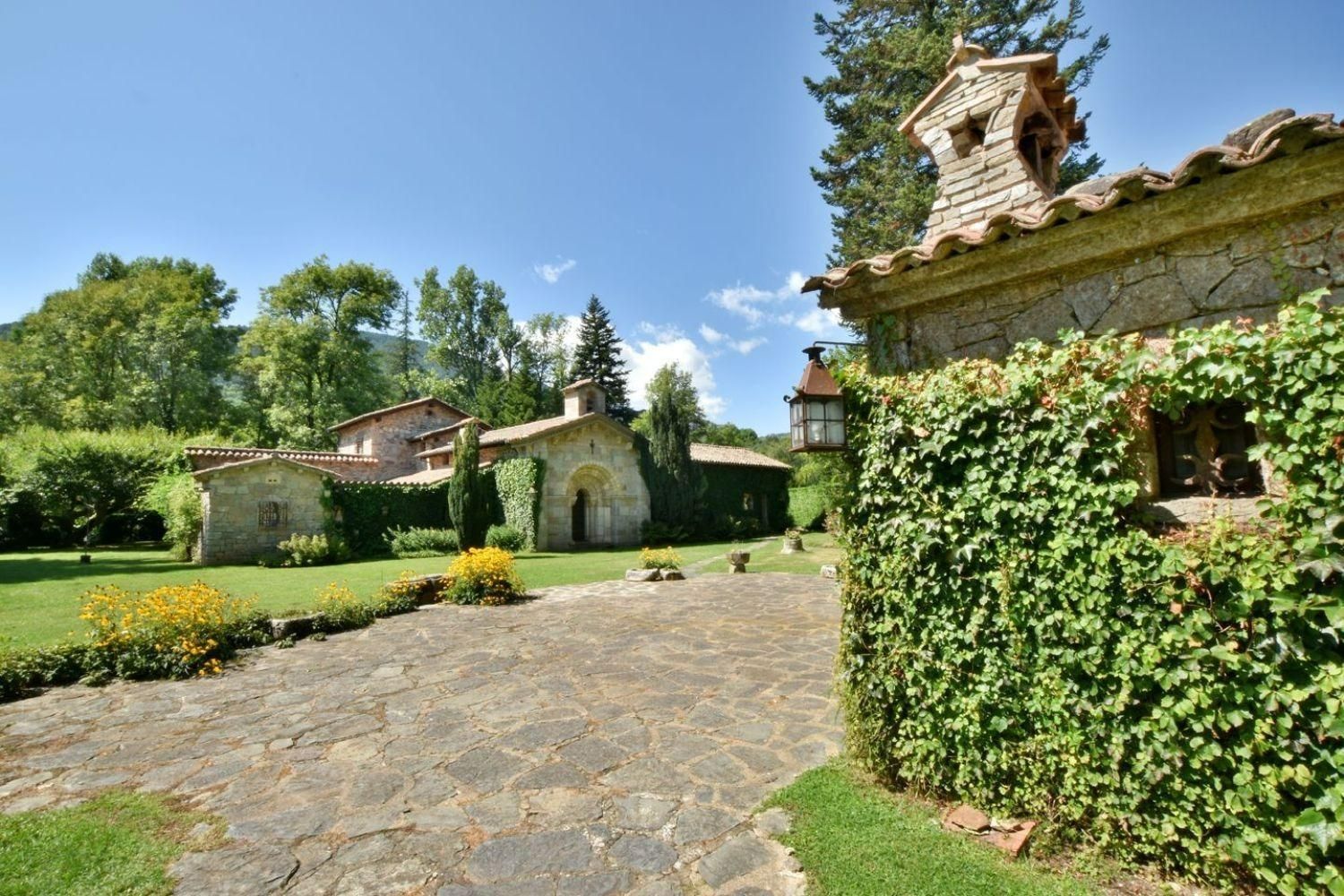Jardí de Finca rústica en venda en Camprodon amb Jardí privat i Parquet