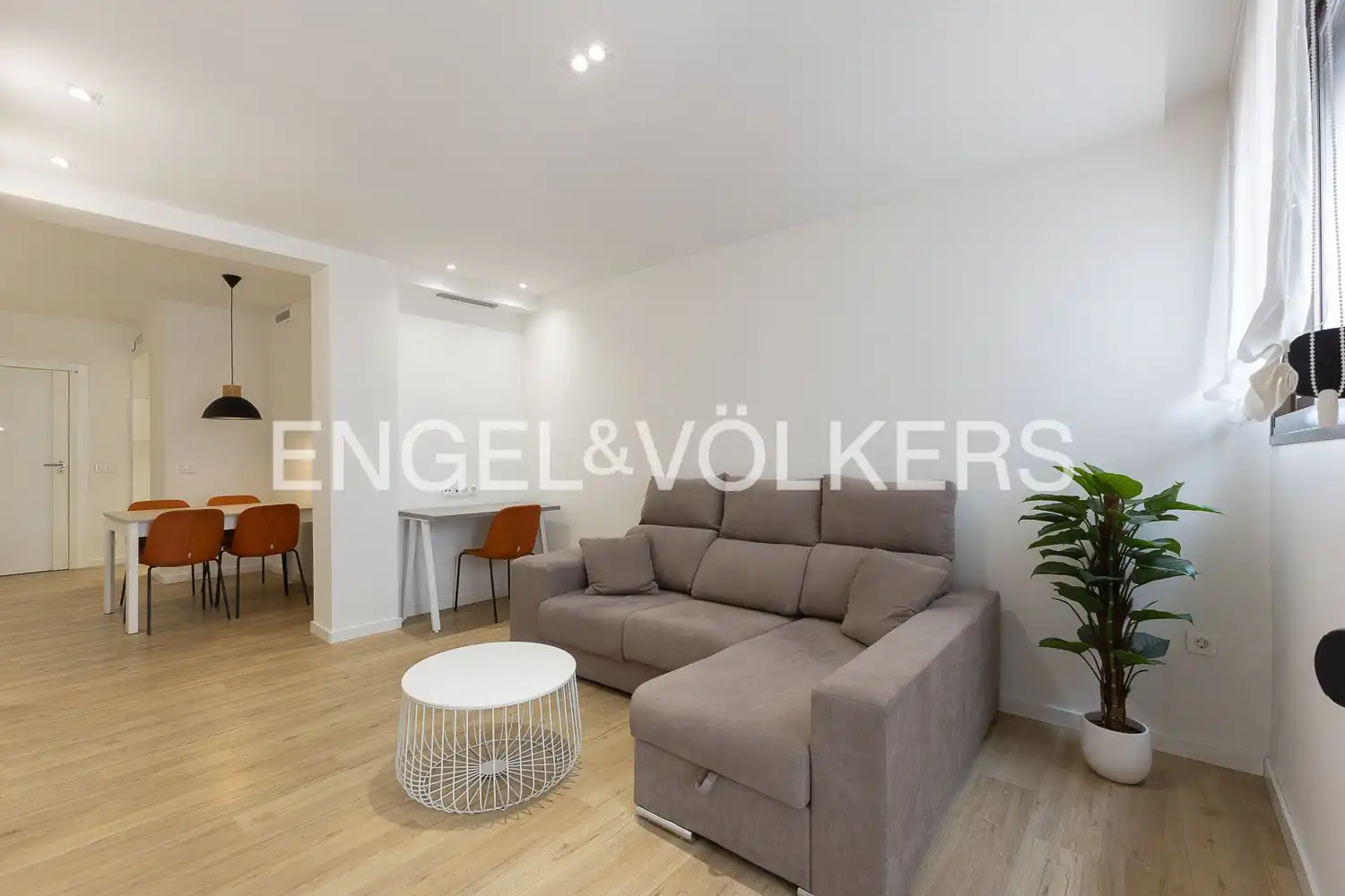 Living room of Flat for rent in Valencia  with Air Conditioner, Heating and Terrace
