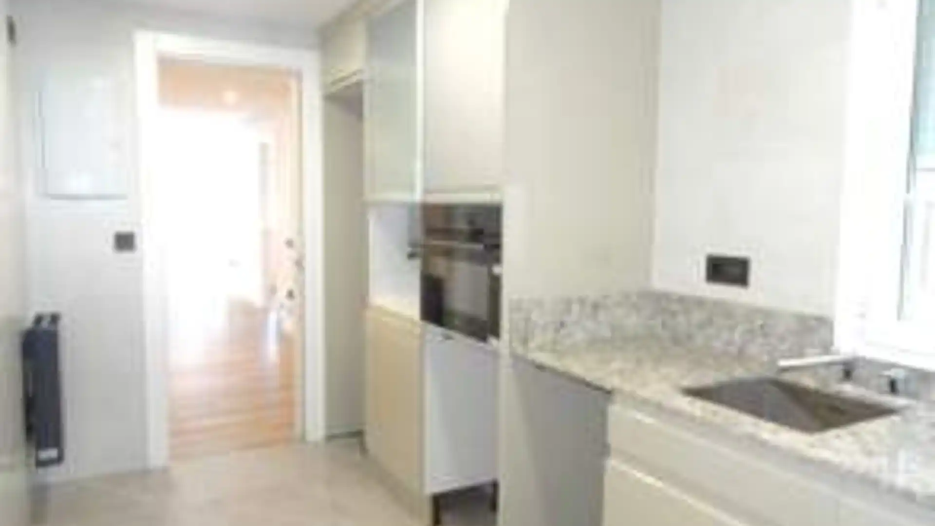 Kitchen of Flat for rent in Gijón   with Heating and Parquet flooring