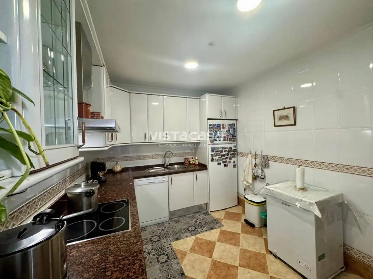 Kitchen of Houses for sale in Sevilla  with Air Conditioner, Heating and Terrace