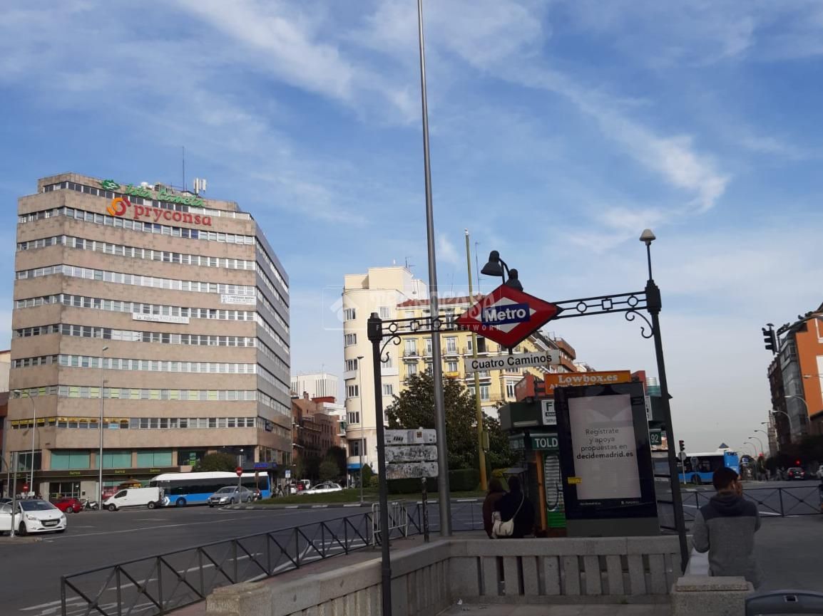 Vista exterior de Pis en venda en  Madrid Capital amb Aire condicionat