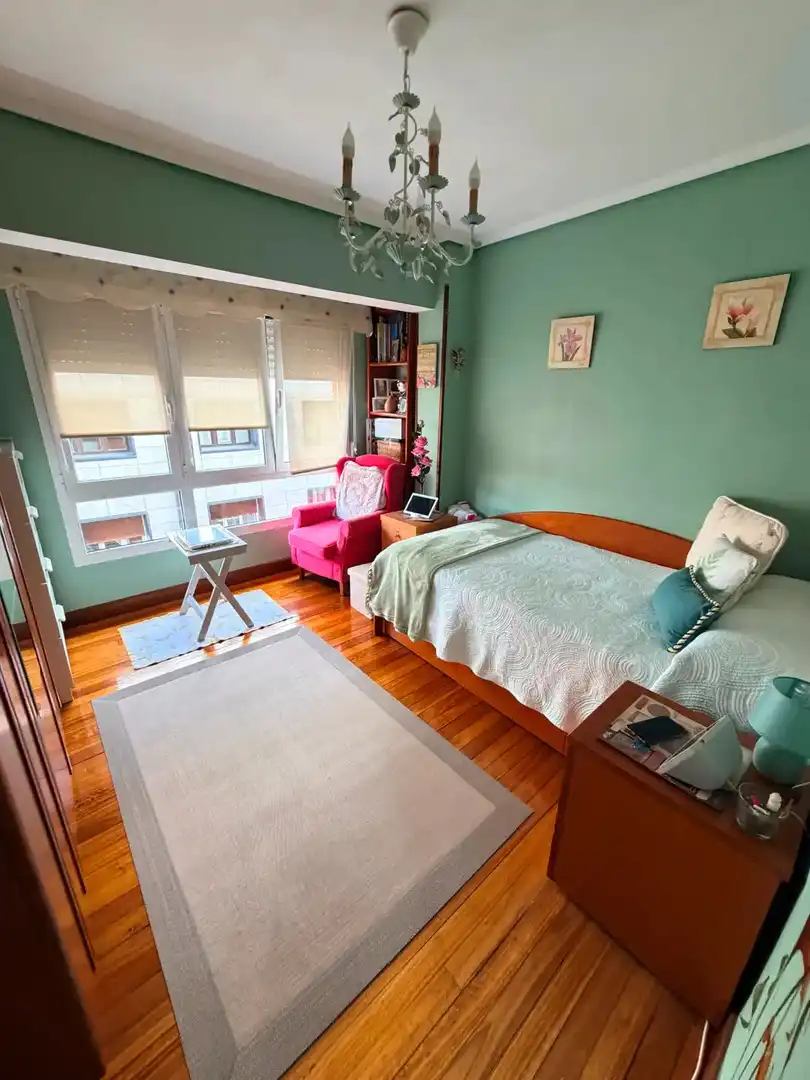 Schlafzimmer von Wohnung zum Verkauf in Portugalete mit Heizung, Ofen und Waschmaschine