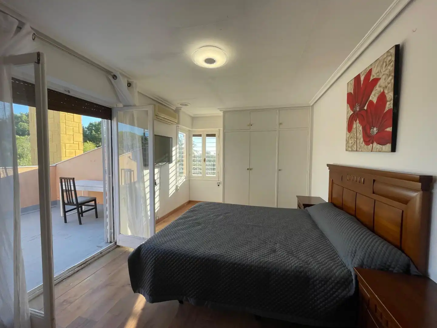 Dormitori de Casa o xalet en venda en Elche / Elx amb Aire condicionat, Jardí privat i Terrassa