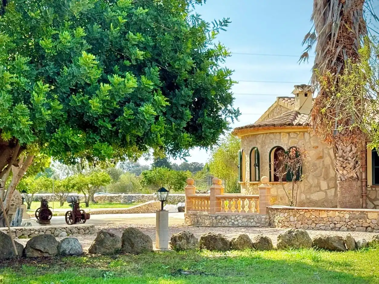 Landhaus mit Garten zum Verkauf in Diseminado Poligon 1 8, imagen 2