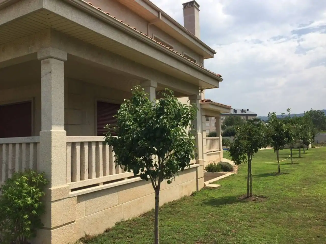 Außenansicht von Haus oder Chalet zum Verkauf in Verín mit Heizung, Privatgarten und Schwimmbad
