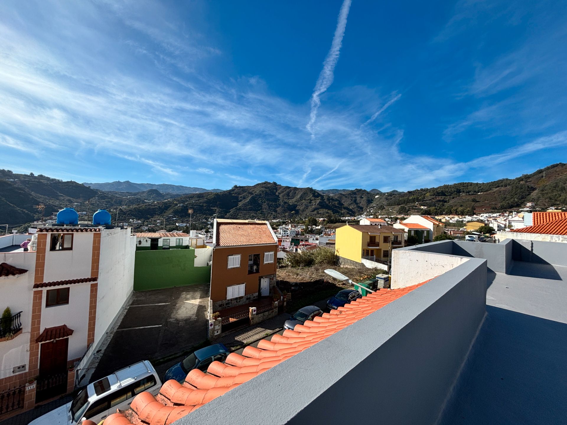 Vista exterior de Edificio en venta en Teror