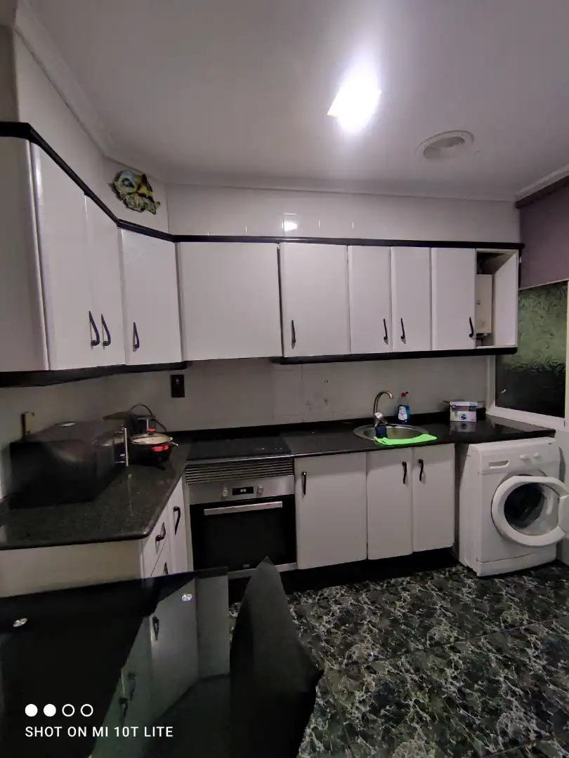 Cocina de Piso en venta en Elche / Elx con Amueblado, Horno y Lavadora